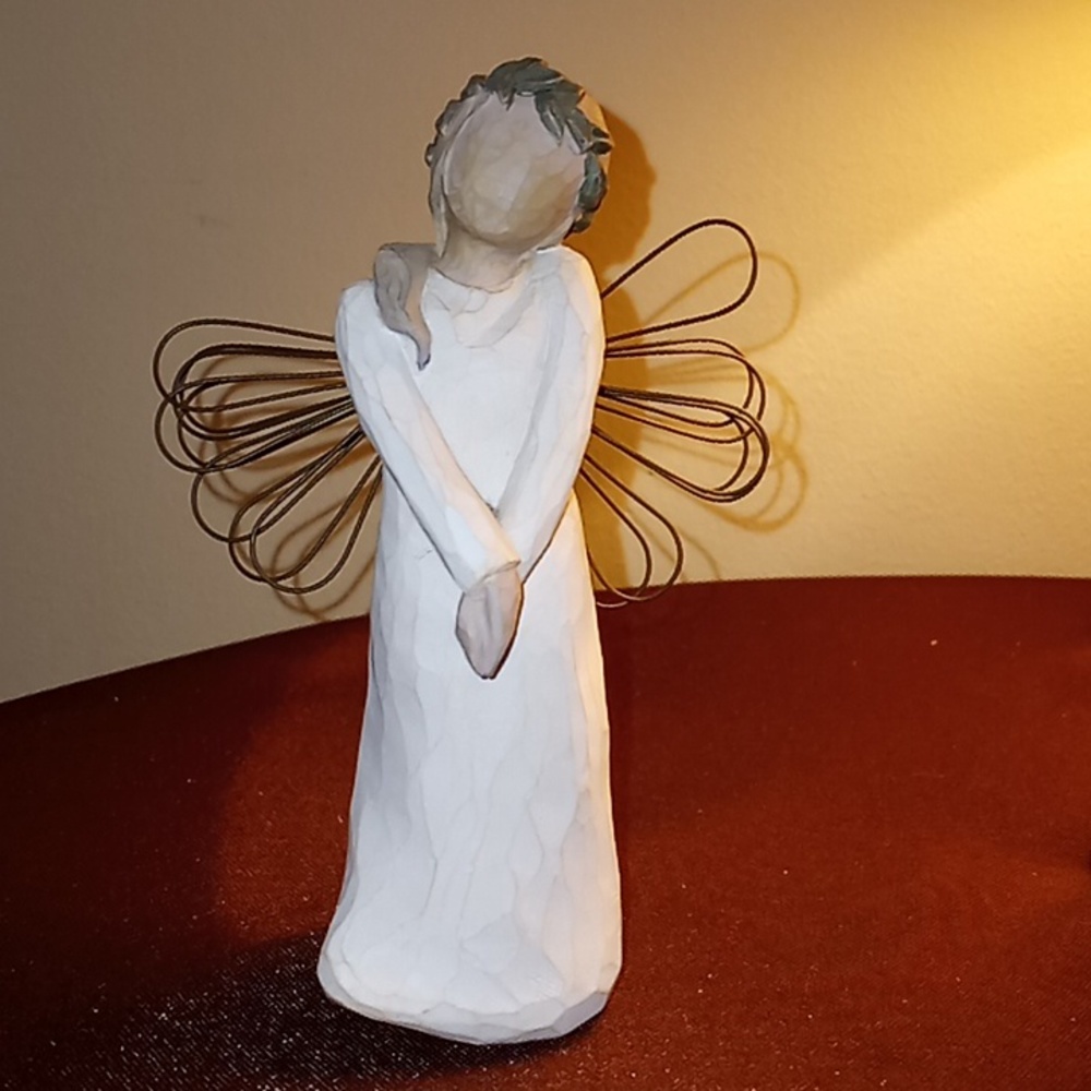 Willow Tree "Celebrate" figurine